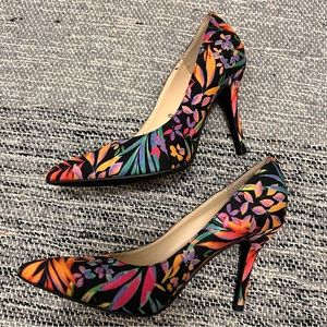 Nine West Tropical Pointy Toe Pumps- Size 5 1/2